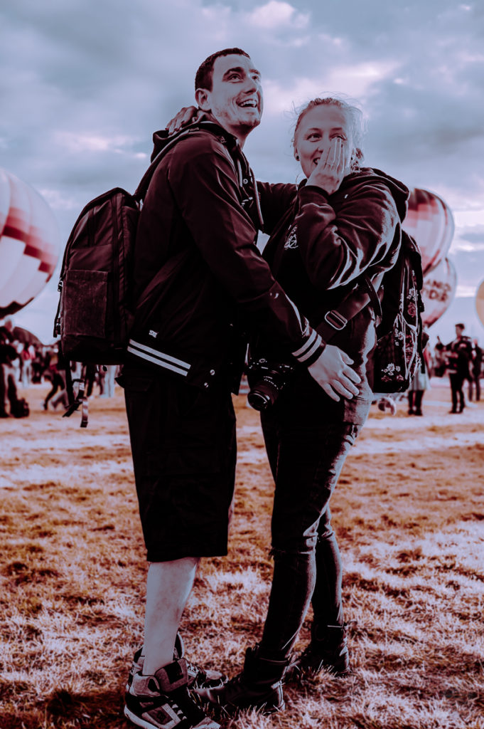 Balloon Fiesta Travel Engagement Photography captured by traveling photo and video duo, Worldwide Elopement Visuals.
